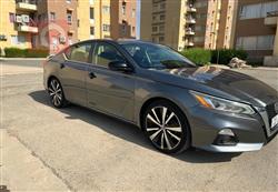 نيسان ألتيما